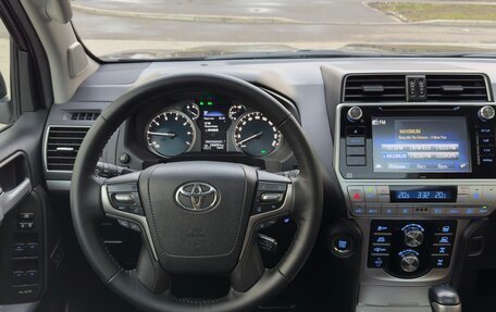 Toyota Land Cruiser Prado 150 рестайлинг 2, 2018 год, 5 050 000 рублей, 35 фотография