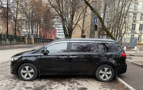 KIA Carnival III, 2016 год, 3 000 000 рублей, 2 фотография