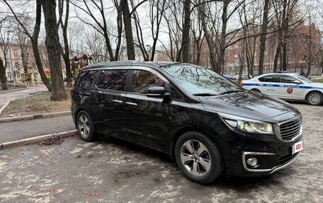 KIA Carnival III, 2016 год, 3 000 000 рублей, 6 фотография