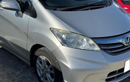 Honda Freed I, 2014 год, 732 000 рублей, 2 фотография