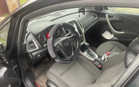 Opel Astra J, 2010 год, 720 000 рублей, 3 фотография