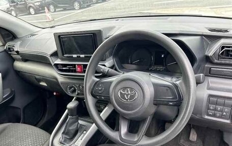 Toyota Raize I, 2021 год, 1 070 000 рублей, 5 фотография