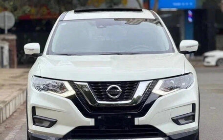 Nissan X-Trail, 2022 год, 1 750 000 рублей, 2 фотография