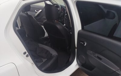 Renault Logan II, 2017 год, 850 000 рублей, 1 фотография