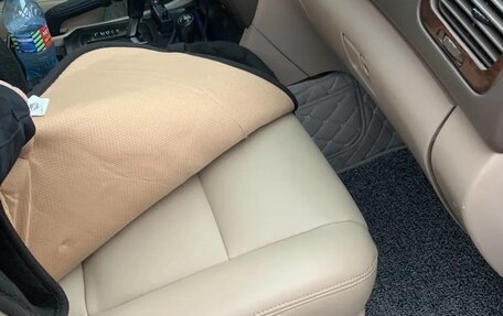 Toyota Land Cruiser 100 рестайлинг 2, 2000 год, 1 580 000 рублей, 8 фотография