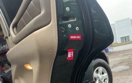 Toyota Land Cruiser 100 рестайлинг 2, 2000 год, 1 580 000 рублей, 5 фотография