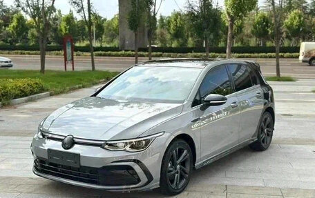 Volkswagen Golf VIII, 2022 год, 1 450 000 рублей, 1 фотография