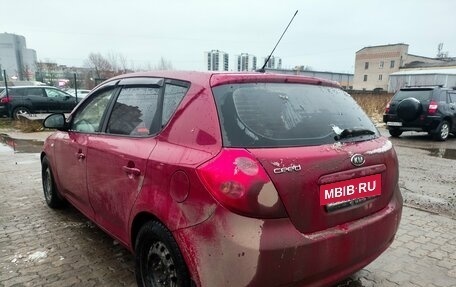 KIA cee'd I рестайлинг, 2008 год, 489 000 рублей, 2 фотография
