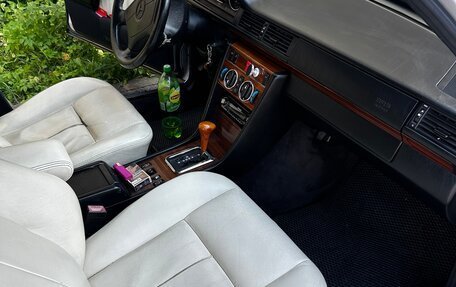 Mercedes-Benz E-Класс, 1995 год, 400 000 рублей, 4 фотография