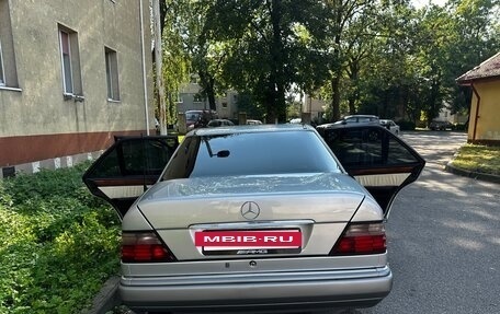 Mercedes-Benz E-Класс, 1995 год, 400 000 рублей, 7 фотография