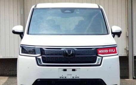 Honda Stepwgn, 2022 год, 2 800 000 рублей, 1 фотография