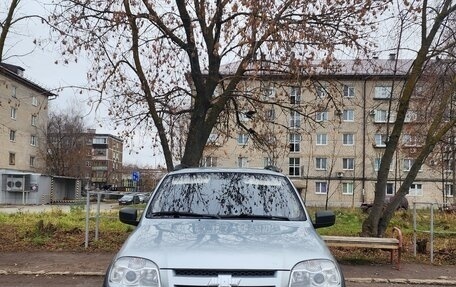 Chevrolet Niva I рестайлинг, 2015 год, 499 000 рублей, 2 фотография