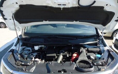 Honda Stepwgn, 2022 год, 2 800 000 рублей, 9 фотография