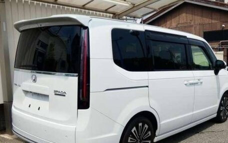 Honda Stepwgn, 2022 год, 2 800 000 рублей, 15 фотография