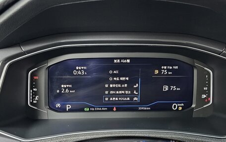 Volkswagen T-Roc I, 2021 год, 1 880 000 рублей, 9 фотография