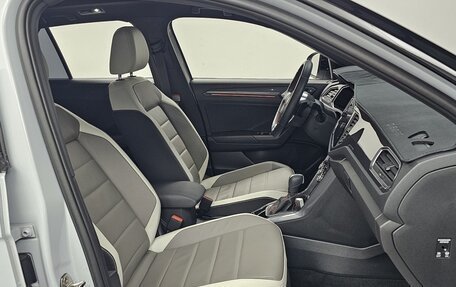 Volkswagen T-Roc I, 2021 год, 1 880 000 рублей, 11 фотография