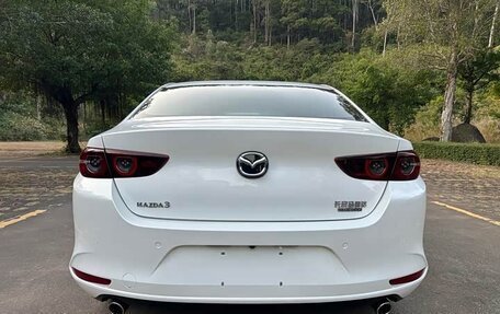 Mazda 3, 2023 год, 2 400 000 рублей, 8 фотография