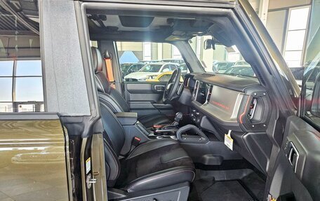 Ford Bronco, 2024 год, 13 499 000 рублей, 11 фотография