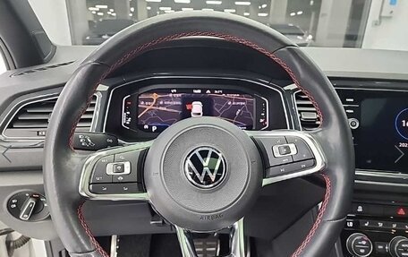 Volkswagen T-Roc I, 2021 год, 2 070 000 рублей, 9 фотография