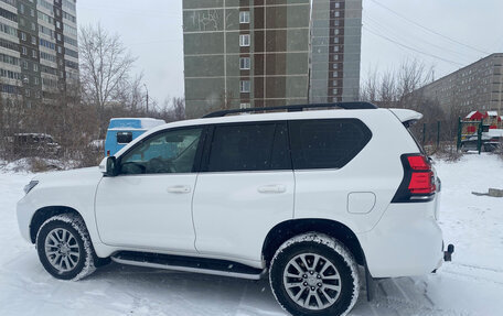 Toyota Land Cruiser Prado 150 рестайлинг 2, 2018 год, 5 450 000 рублей, 6 фотография