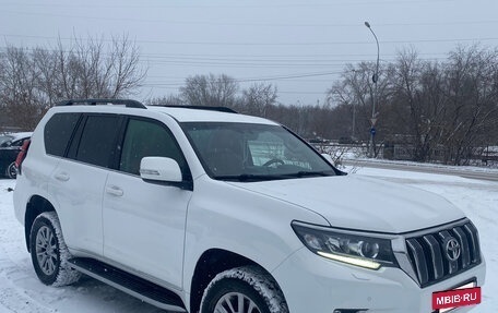 Toyota Land Cruiser Prado 150 рестайлинг 2, 2018 год, 5 450 000 рублей, 3 фотография