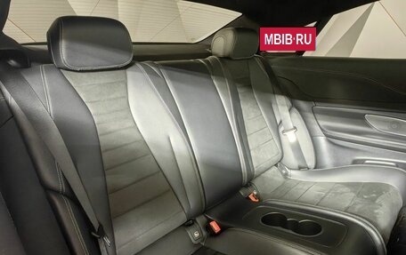 Mercedes-Benz E-Класс, 2019 год, 4 750 000 рублей, 14 фотография