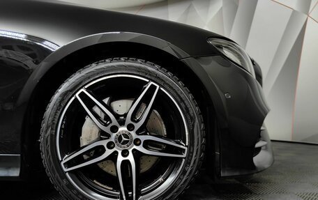 Mercedes-Benz E-Класс, 2019 год, 4 750 000 рублей, 20 фотография