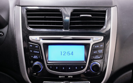 Hyundai Solaris II рестайлинг, 2011 год, 696 000 рублей, 18 фотография