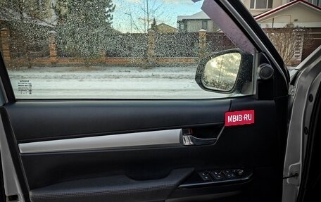 Toyota Hilux VIII, 2015 год, 1 940 000 рублей, 7 фотография