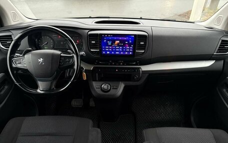 Peugeot Traveller I, 2018 год, 1 980 000 рублей, 11 фотография