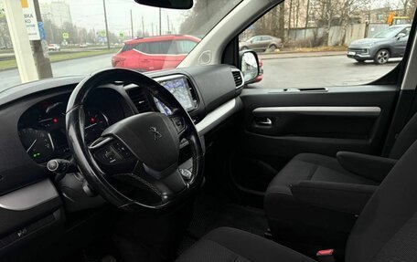 Peugeot Traveller I, 2018 год, 1 980 000 рублей, 14 фотография