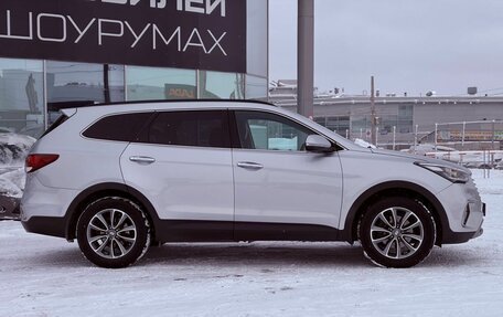 Hyundai Santa Fe III рестайлинг, 2018 год, 2 170 000 рублей, 3 фотография