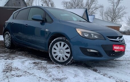 Opel Astra J, 2013 год, 650 000 рублей, 6 фотография