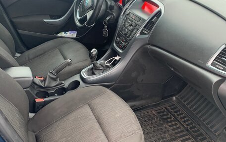 Opel Astra J, 2013 год, 650 000 рублей, 8 фотография