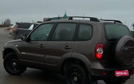 Chevrolet Niva I рестайлинг, 2016 год, 680 000 рублей, 4 фотография