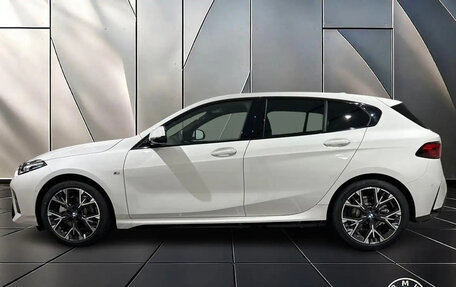 BMW 1 серия, 2025 год, 6 000 000 рублей, 13 фотография