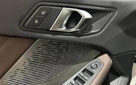 BMW 1 серия, 2025 год, 6 000 000 рублей, 15 фотография