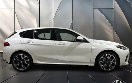 BMW 1 серия, 2025 год, 6 000 000 рублей, 14 фотография