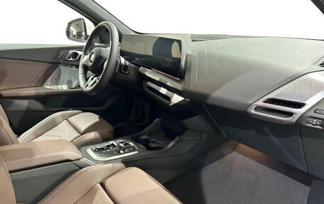 BMW 1 серия, 2025 год, 6 000 000 рублей, 23 фотография