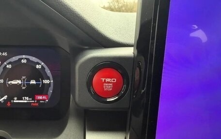 Toyota 4Runner, 2025 год, 9 404 000 рублей, 14 фотография