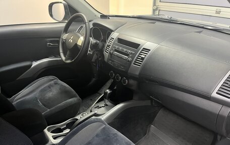 Mitsubishi Outlander III рестайлинг 3, 2011 год, 1 235 000 рублей, 12 фотография