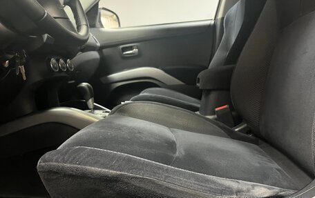 Mitsubishi Outlander III рестайлинг 3, 2011 год, 1 235 000 рублей, 10 фотография