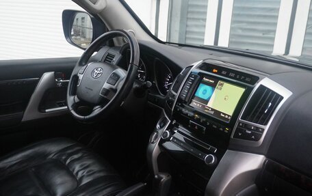 Toyota Land Cruiser 200, 2014 год, 3 950 000 рублей, 7 фотография
