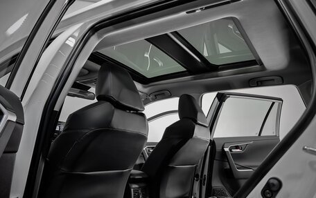 Toyota RAV4, 2025 год, 4 600 000 рублей, 19 фотография