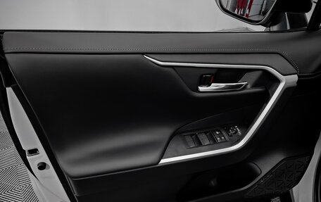 Toyota RAV4, 2025 год, 4 600 000 рублей, 17 фотография