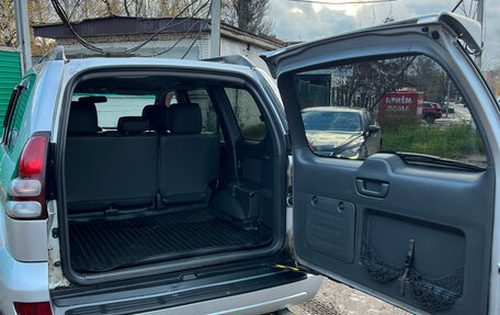 Toyota Land Cruiser Prado 120 рестайлинг, 2003 год, 1 700 000 рублей, 16 фотография