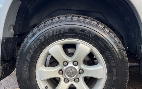 Toyota Land Cruiser Prado 120 рестайлинг, 2003 год, 1 700 000 рублей, 12 фотография