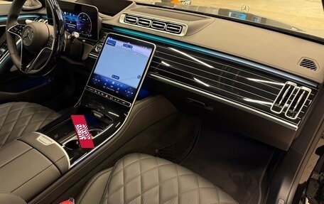 Mercedes-Benz S-Класс, 2025 год, 25 000 000 рублей, 20 фотография