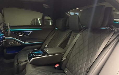 Mercedes-Benz S-Класс, 2025 год, 25 000 000 рублей, 30 фотография