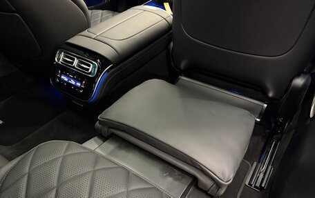 Mercedes-Benz S-Класс, 2025 год, 25 000 000 рублей, 37 фотография